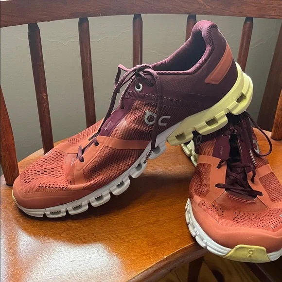 On Cloud Running Men’s Sneakers Size 10 - Picture 7 of 16